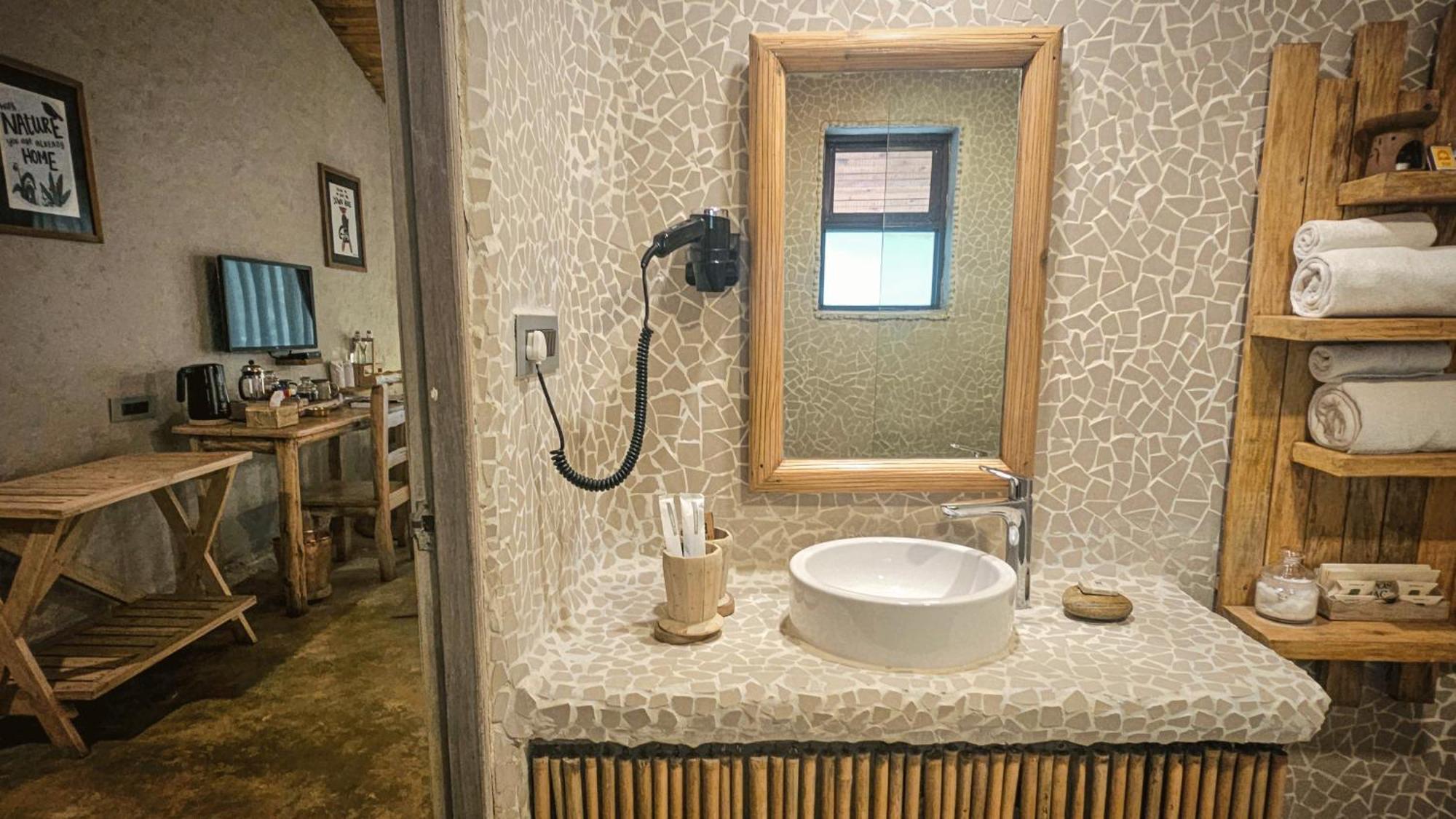 Barahi Jungle Lodge Meghauli Экстерьер фото