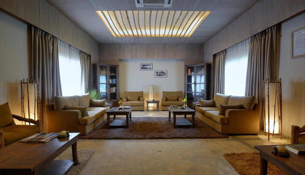 Barahi Jungle Lodge Meghauli Экстерьер фото