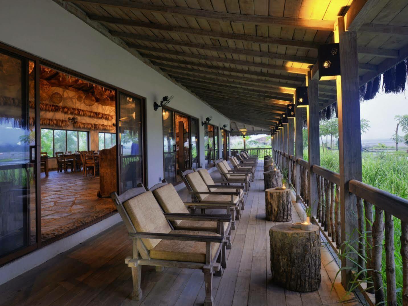 Barahi Jungle Lodge Meghauli Экстерьер фото