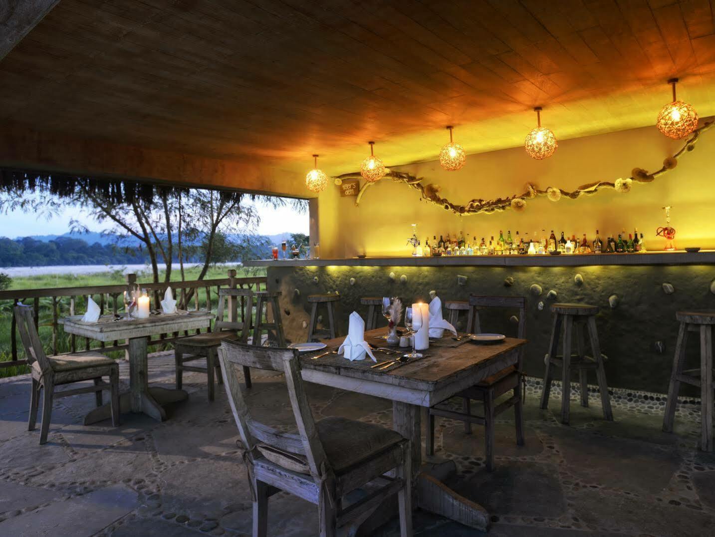 Barahi Jungle Lodge Meghauli Экстерьер фото